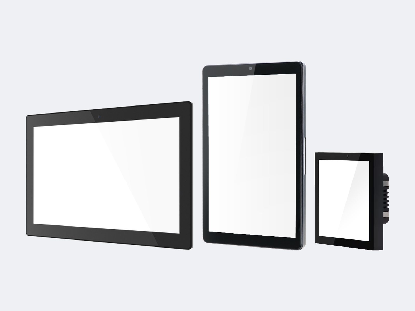 Die drei Touchpanels der Smart-Home-Klasse nebeneinander: das querformatige TP10, das hochformatige TP8 und das kleine TP4 mit dem Einbaukörper hinter der Front.
